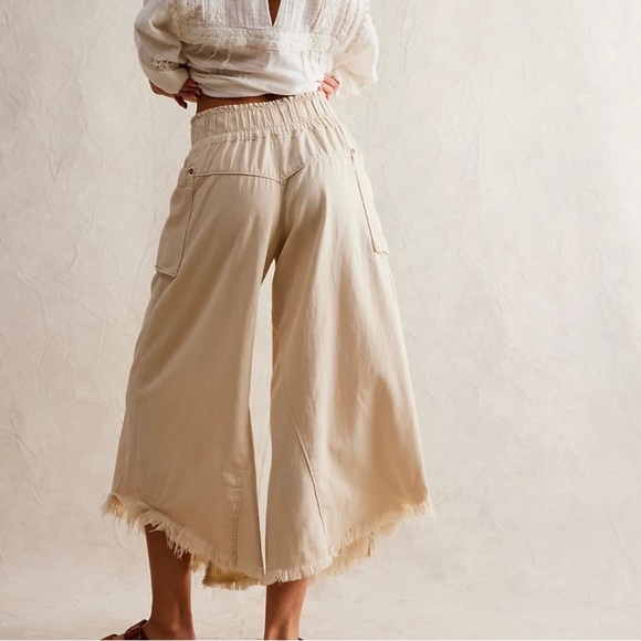 We The Free Sun Setter Pull on Jeans Size Medium NWT - Picture 2 of 10